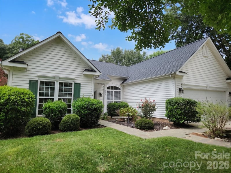 188 Gabriel Drive, Mooresville, NC - 3 beds, 2 baths, 1,688 sqft - $350,000