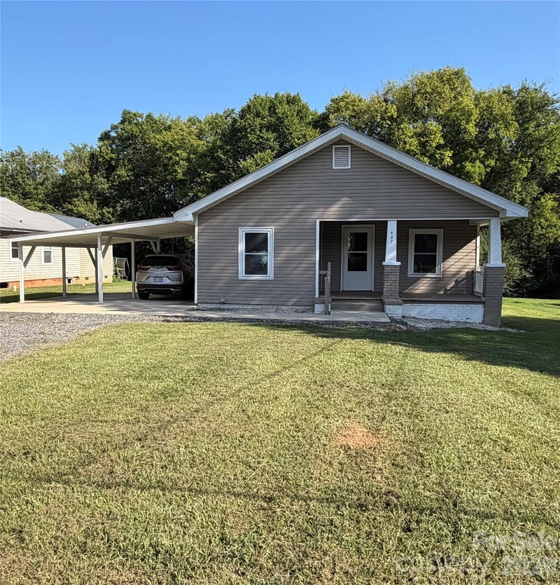 427 W Whitley Street, Norwood, NC - 2 beds, 2 baths, 1,130 sqft - $189,900