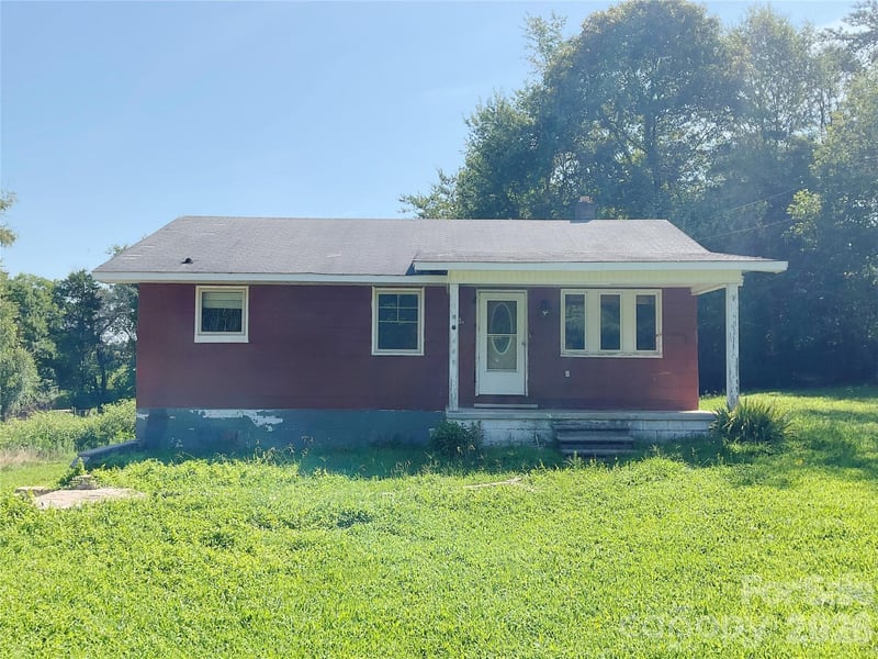 3146 Fallston Waco Road, Shelby, NC - 2 beds, 2 baths, 2,088 sqft - $95,000