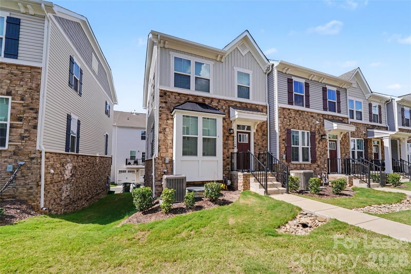 9330 Mallard Mills Drive, Charlotte, NC - 3 beds, 3 baths - $2,300