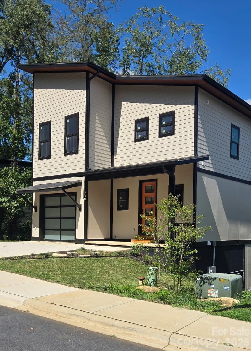 309 Iron Ridge Loop Apt 15, Asheville, NC - 4 beds, 3.5 baths, 3,300 sqft - $830,000