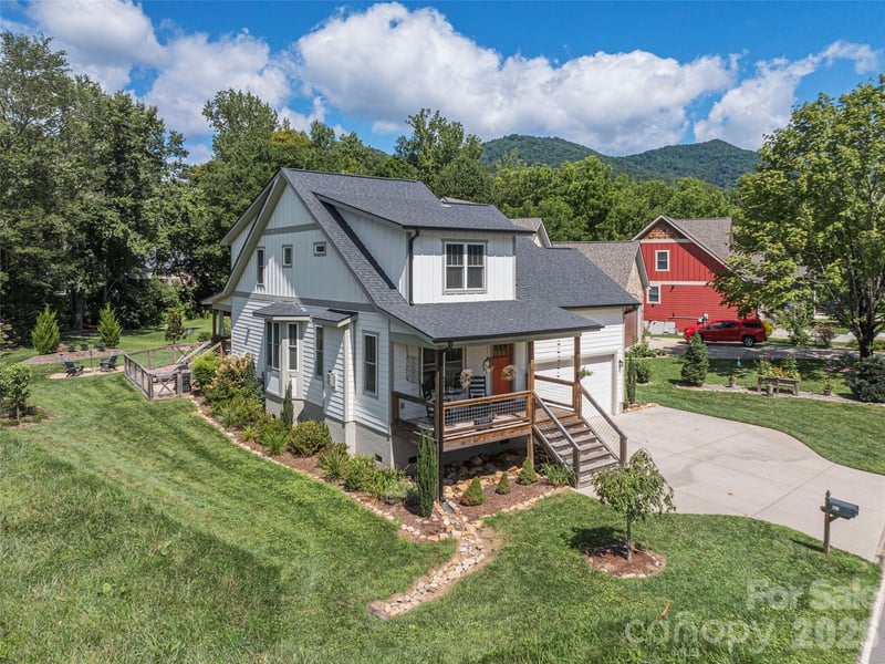 249 Flat Creek Road, Black Mountain, NC - 4 beds, 2.5 baths, 2,180 sqft - $750,000