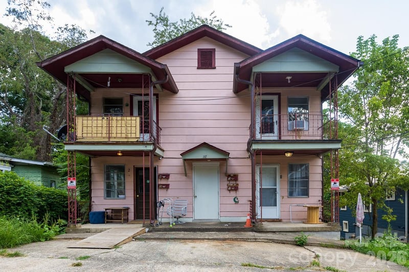 37 Water Street, Asheville, NC - 4 beds, 2,244 sqft - $570,000