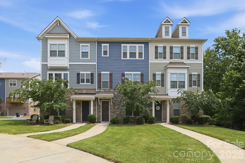 9604 Ainslie Downs Street, Charlotte, NC - 4 beds, 3.5 baths, 2,063 sqft - $412,495