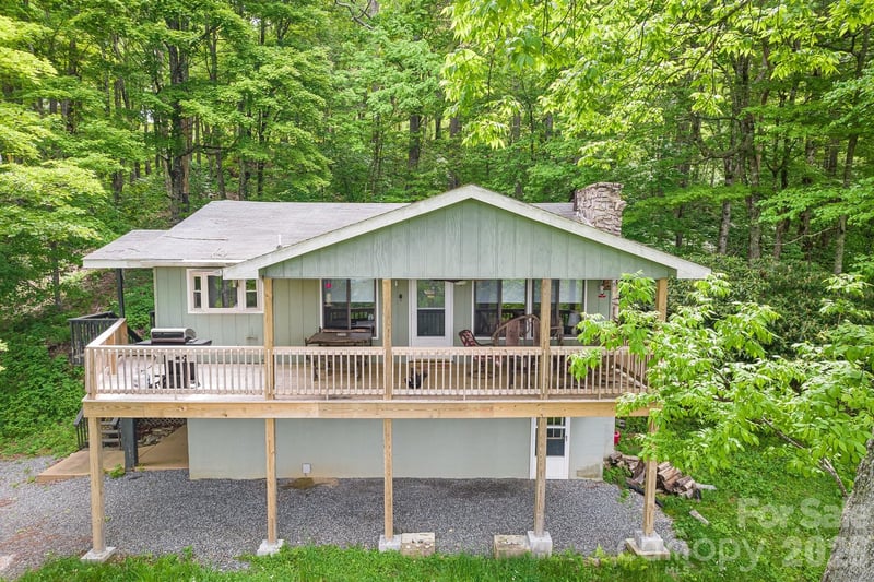 170 Lucas Lane, Mars Hill, NC - 2 beds, 3 baths, 1,778 sqft - $390,000