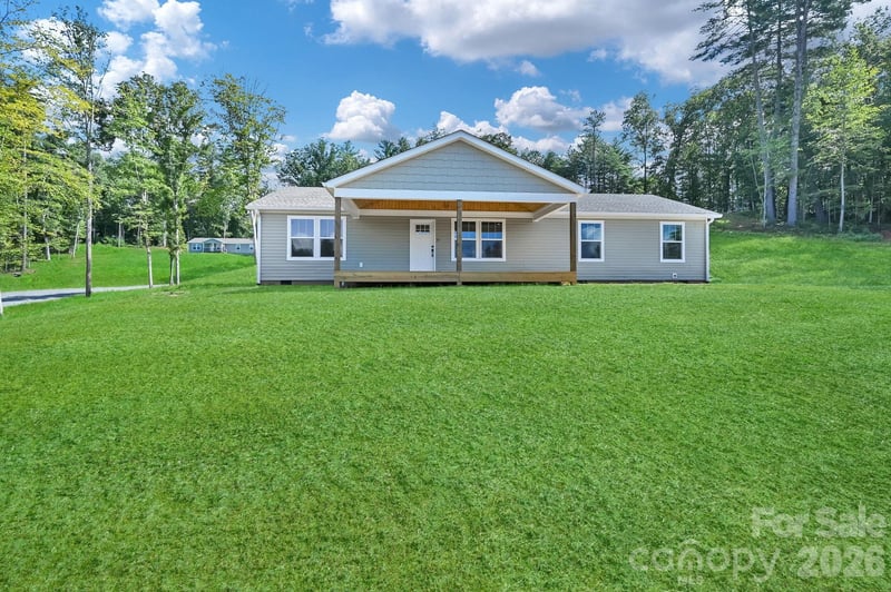 35 Rutledge Lane, Mars Hill, NC - 4 beds, 2 baths, 1,580 sqft - $429,000