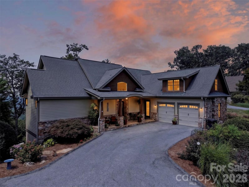 851 Sunlight Ridge Drive, Hendersonville, NC - 3 beds, 3.5 baths, 4,532 sqft - $1,250,000