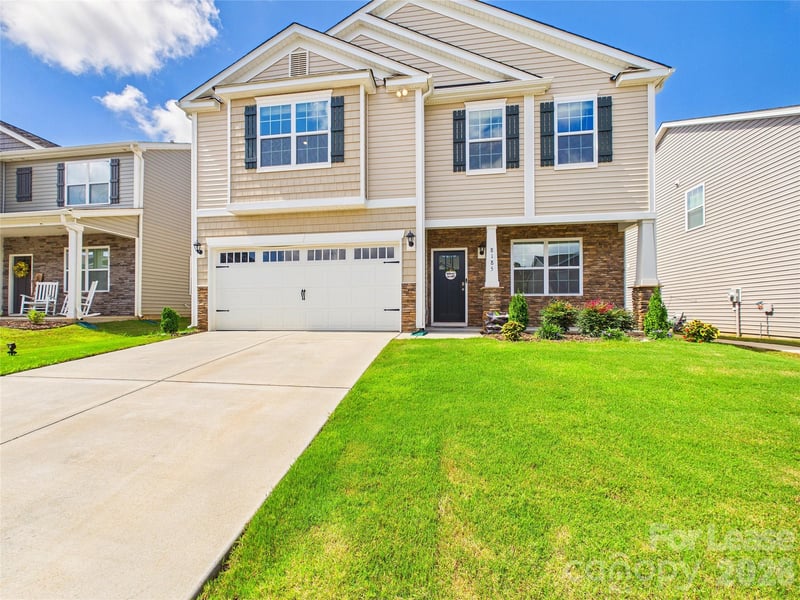 8185 Kennesaw Drive, Gastonia, NC - 4 beds, 2.5 baths, 2,170 sqft - $2,600