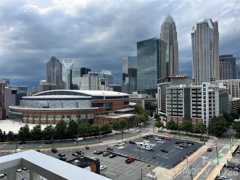 505 E 6th Street, Charlotte, NC - 1 bed, 1 bath, 772 sqft - $279,900