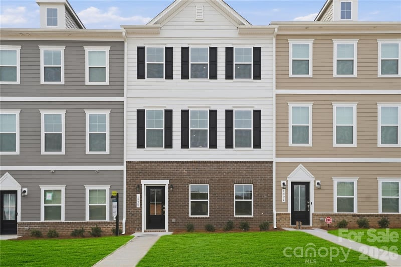 1414 Towns Valley, Fort Mill, SC - 4 beds, 3.5 baths, 2,128 sqft - $424,000