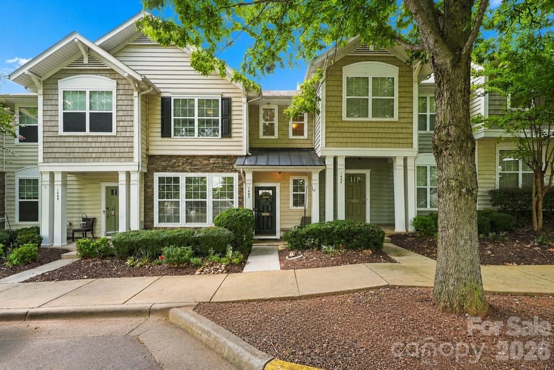 149 Leyton Loop E, Mooresville, NC - 3 beds, 2.5 baths, 1,496 sqft - $290,000