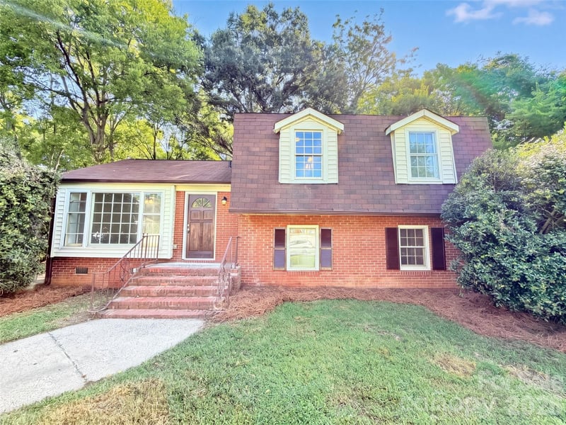 2717 O Hara Drive, Charlotte, NC - 3 beds, 2 baths, 1,541 sqft - $331,000