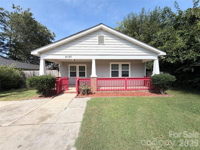 2107 Custer Street, Charlotte, NC - 4 beds, 2 baths, 1,245 sqft - $290,000