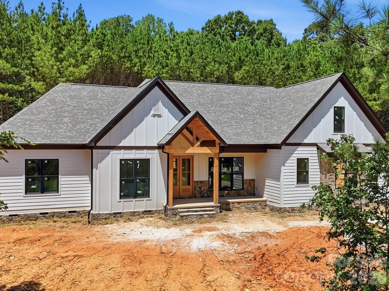5089 Hidden Forest Drive, Denver, NC - 4 beds, 4.5 baths, 3,508 sqft - $1,550,000