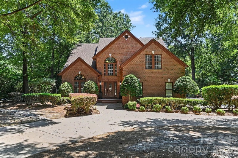 5625 Weddington Road, Concord, NC - 5 beds, 2.5 baths, 3,052 sqft - $785,000