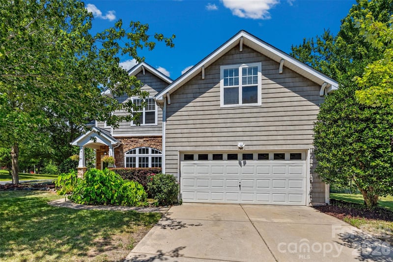 9118 Spratt Lane, Waxhaw, NC - 5 beds, 2.5 baths, 2,720 sqft - $620,000
