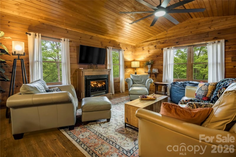 398 Locust Drive, Maggie Valley, NC - 3 beds, 2 baths, 1,615 sqft - $435,000