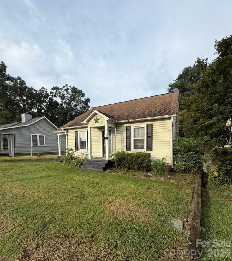 19641 S Main Street, Cornelius, NC - 2 baths - $675,000