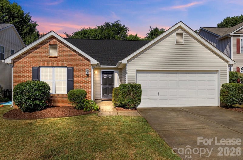 11228 Dickie Ross Road, Charlotte, NC - 3 beds, 2 baths, 1,354 sqft - $2,280