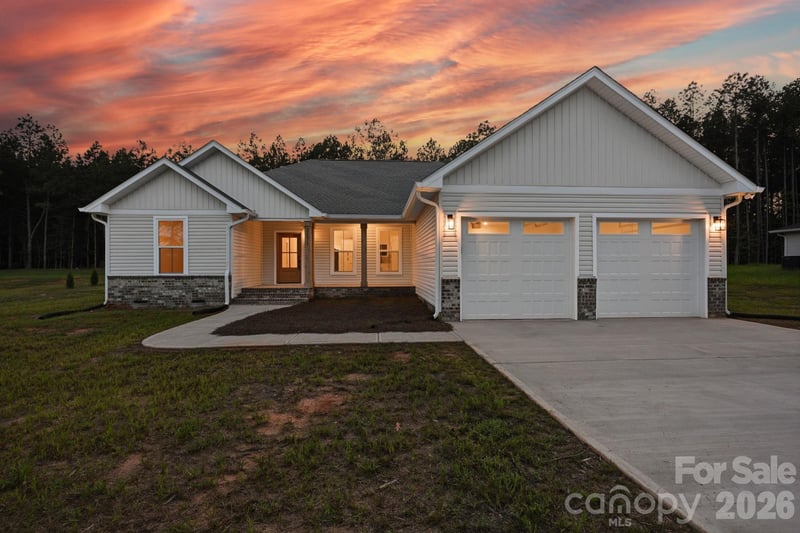 2271 Lee Lawing Road, Lincolnton, NC - 3 beds, 2 baths, 1,617 sqft - $435,000