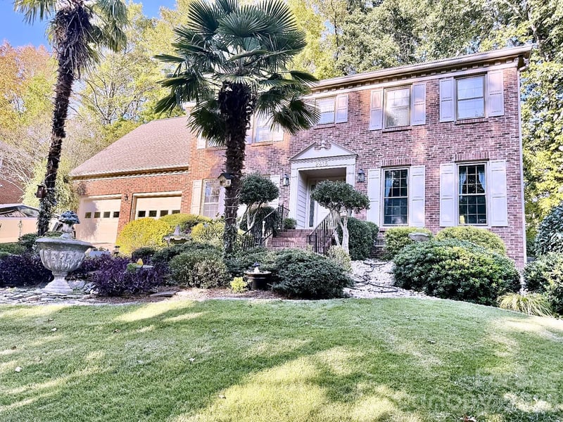 2415 Hopecrest Drive, Charlotte, NC - 4 beds, 2.5 baths, 2,750 sqft - $849,900