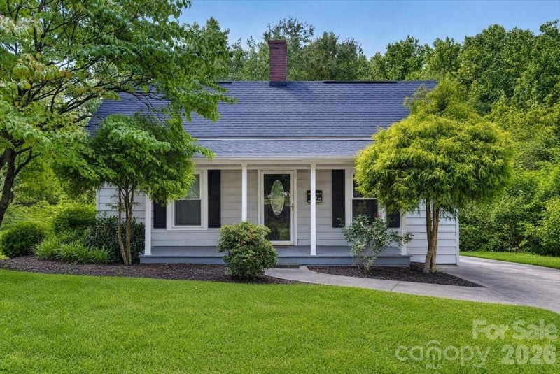 619 N Mountain Street, Cherryville, NC - 2 beds, 1 bath, 1,056 sqft - $225,000