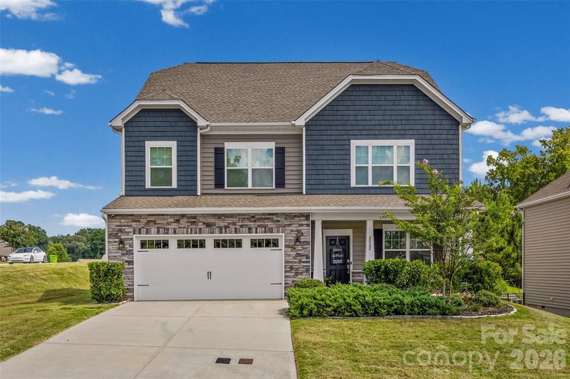 2022 Napa Valley Drive, Waxhaw, NC - 5 beds, 3.5 baths, 3,269 sqft - $625,000