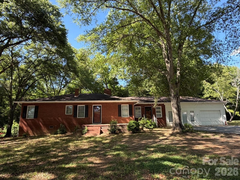 382 Alexis High Shoals Road, Dallas, NC - 3 beds, 2 baths, 1,640 sqft - $299,950