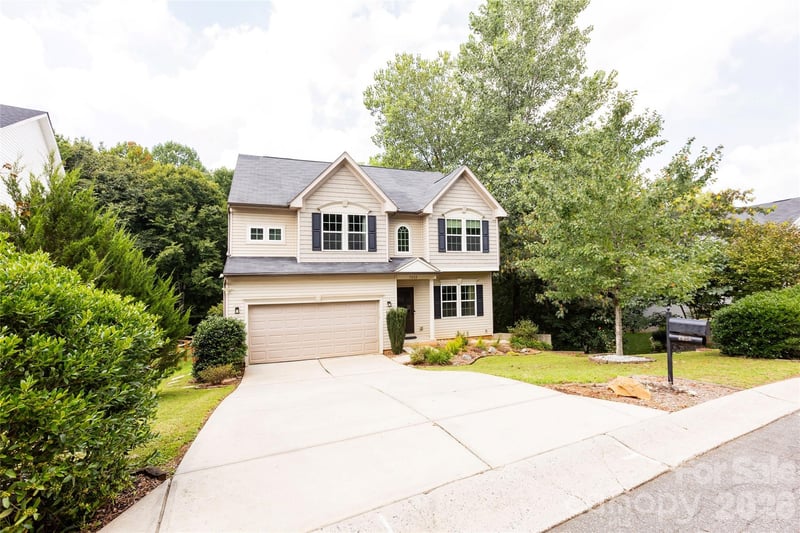 7532 W Berkeley Road, Denver, NC - 4 beds, 3.5 baths, 3,123 sqft - $459,900