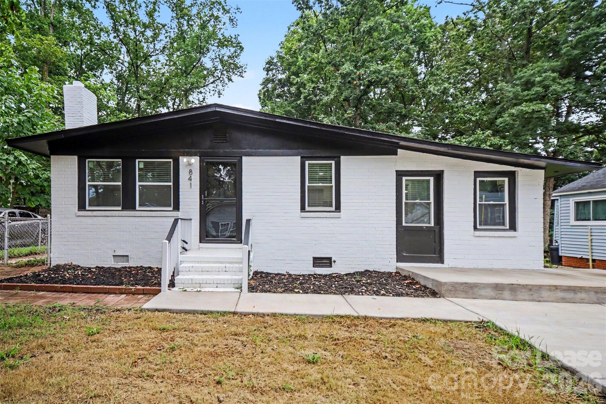 841 Mcarthur Avenue, Charlotte, NC. property listing photo