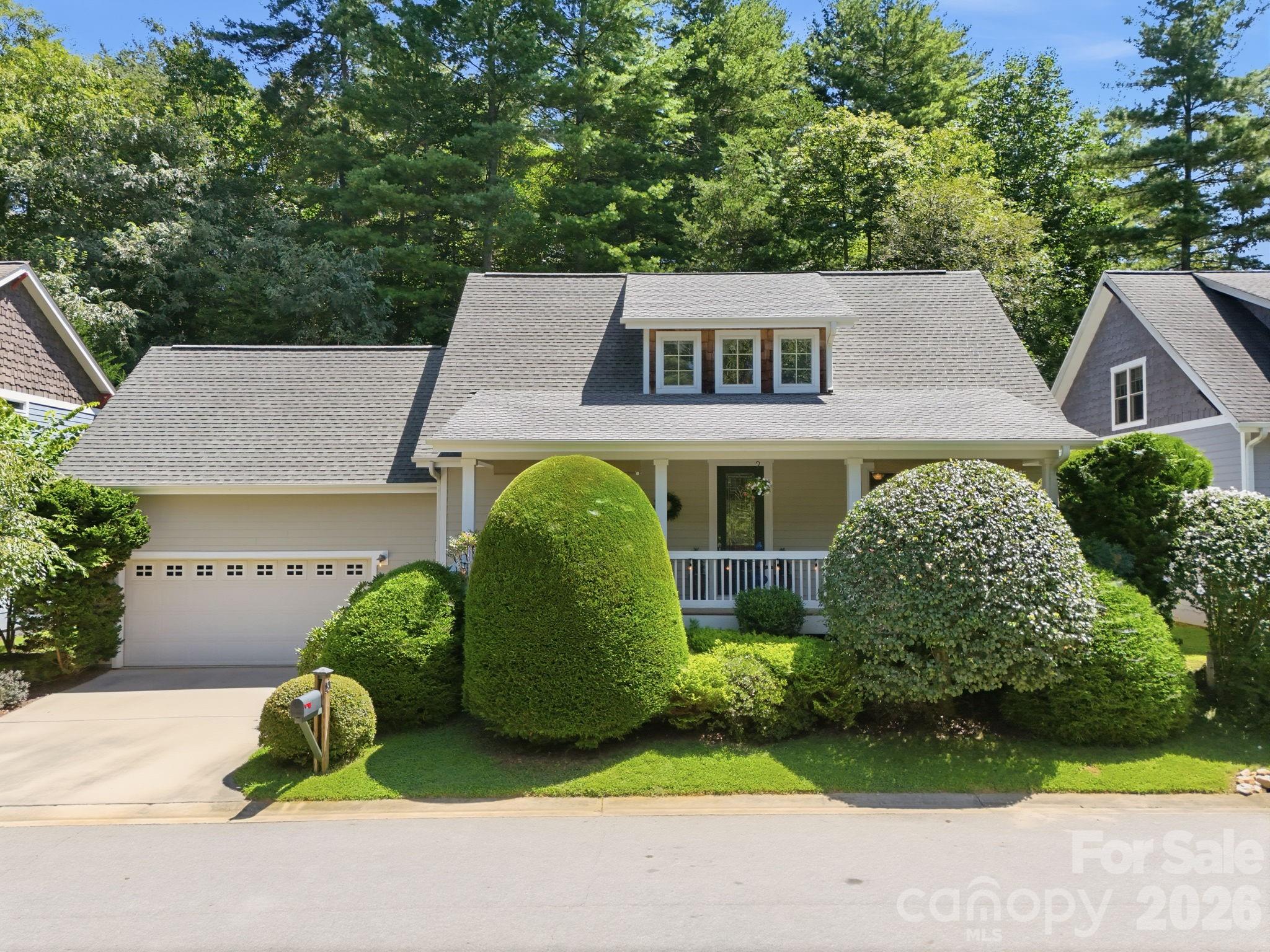 19 Oakhaven Terrace, Asheville, NC. property listing photo