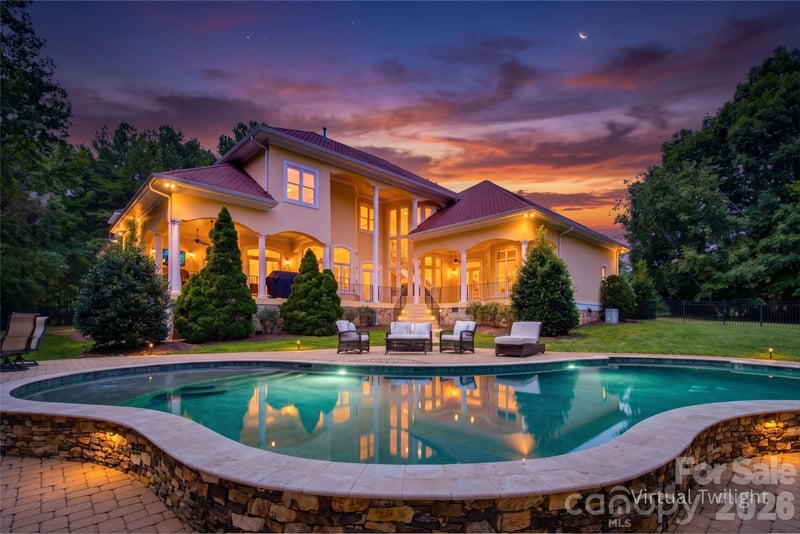 149 Vista Bluff Lane, Mooresville, NC - 4 beds, 3.5 baths, 4,316 sqft - $1,115,000