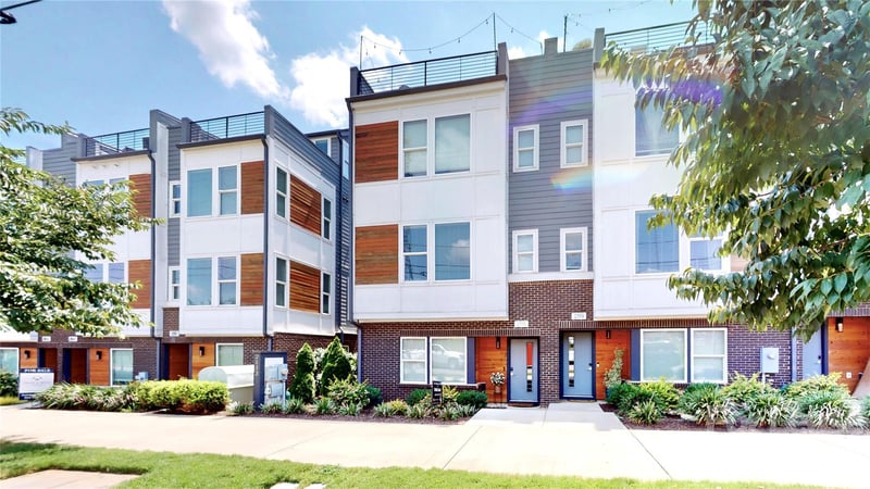 2115 Isom Street, Charlotte, NC - 4 beds, 4.5 baths, 2,443 sqft - $3,995