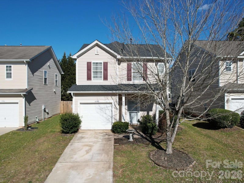 10302 Hugue Way, Charlotte, NC - 3 beds, 2.5 baths, 1,454 sqft - $320,000