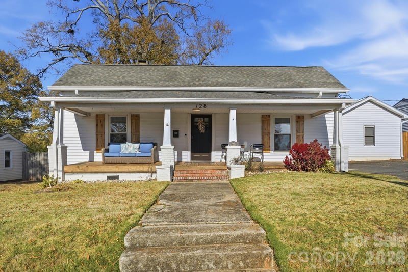 128 Massey Street, Fort Mill, SC - 3 beds, 1 bath, 1,223 sqft - $350,000