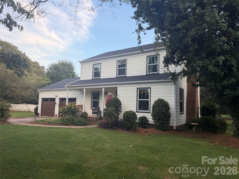 13136 Blacksmith Court, Matthews, NC - 3 beds, 2.5 baths, 1,700 sqft - $415,000