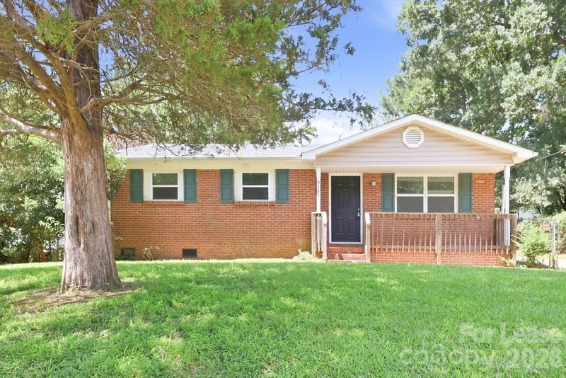 9307 Feldbank Drive, Charlotte, NC - 3 beds, 1.5 baths - $1,595