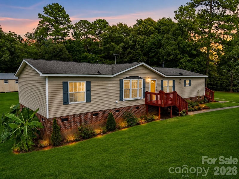 1508 Greenpack Parkway, Gastonia, NC - 3 beds, 2 baths, 1,827 sqft - $270,000