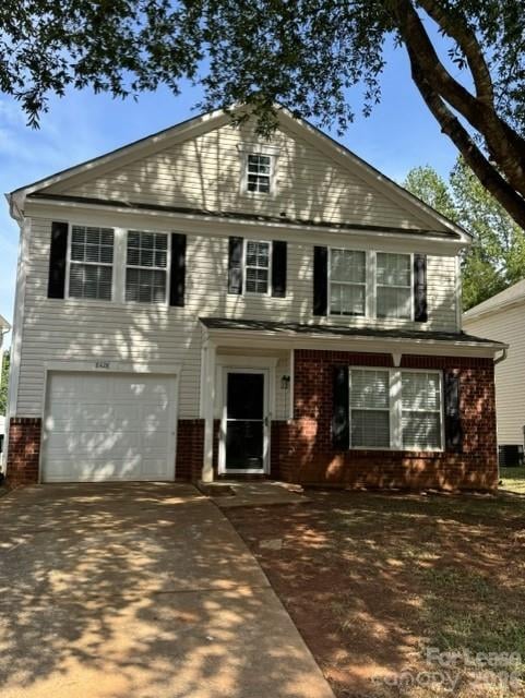 8428 Panglemont Drive, Charlotte, NC - 4 beds, 2.5 baths, 2,388 sqft - $2,100