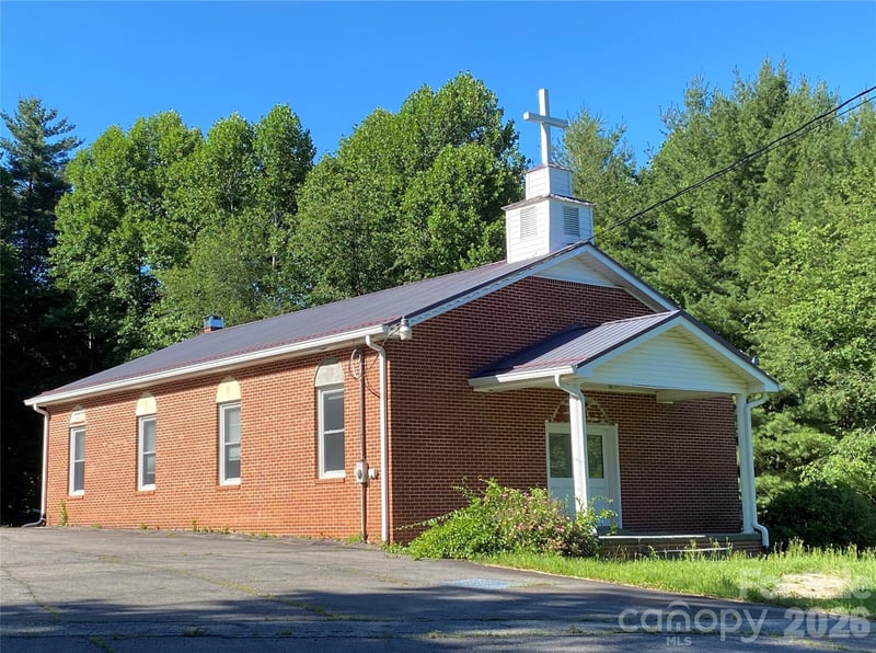 12348 US Hwy 19 Highway E, Spruce Pine, NC - 2 baths - $625,000