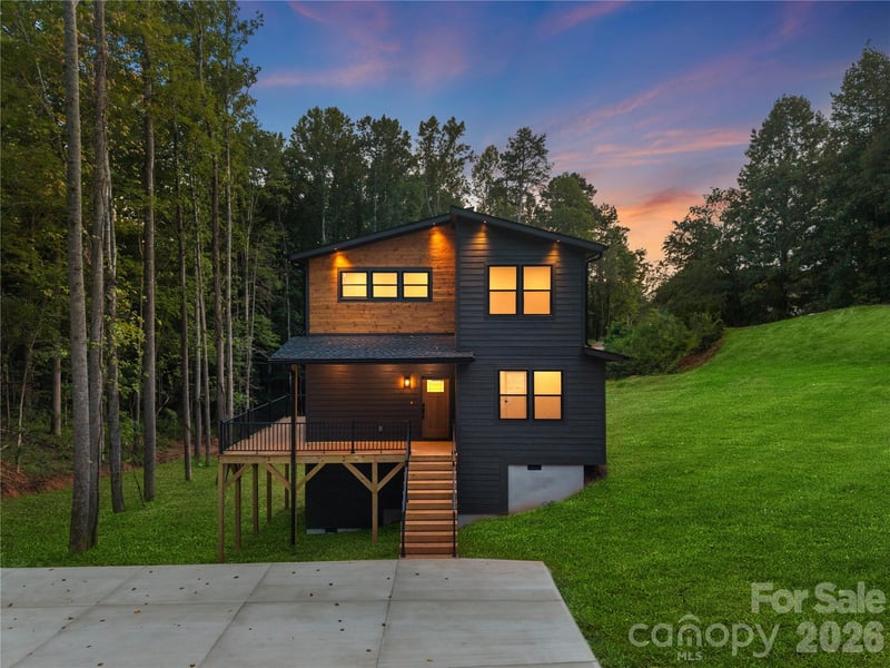 129 Quiet Woods Drive, Asheville, NC - 3 beds, 3.5 baths, 2,225 sqft - $624,999