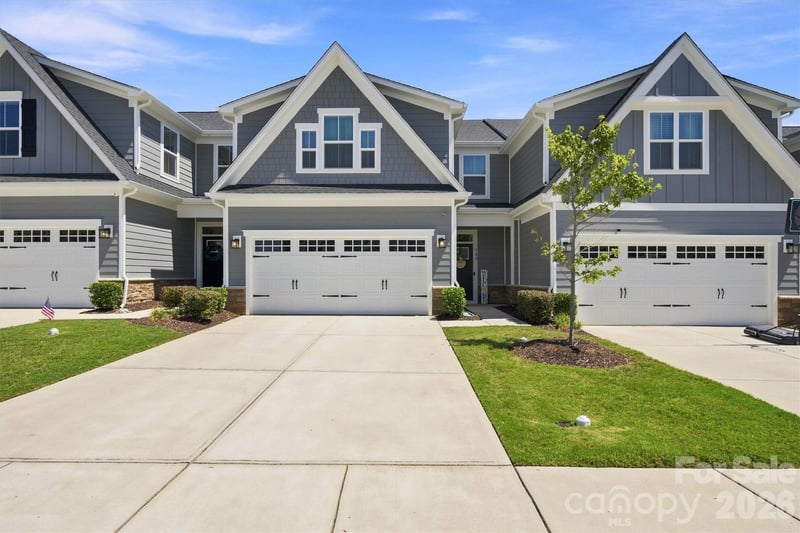 720 Hazel Way, Denver, NC - 3 beds, 2.5 baths, 1,952 sqft - $368,000