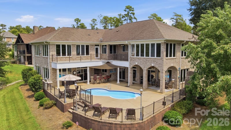 2725 Windswept Cove, York, SC - 4 beds, 5 baths, 6,386 sqft - $1,600,000