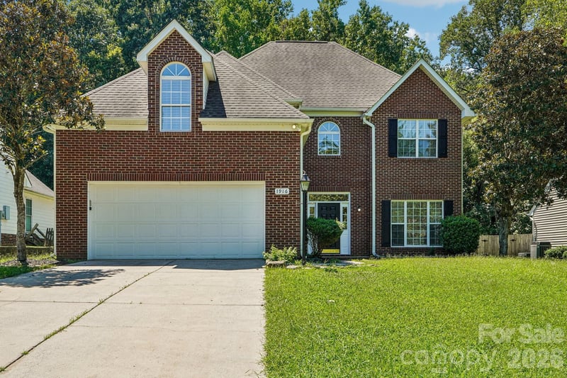 1916 Wilrose Place, Matthews, NC - 4 beds, 2.5 baths, 2,485 sqft - $569,900