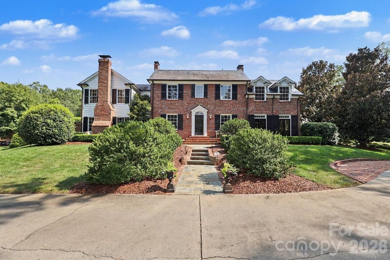 1401 Queens Road W, Charlotte, NC - 5 beds, 5 baths, 5,011 sqft - $3,900,000