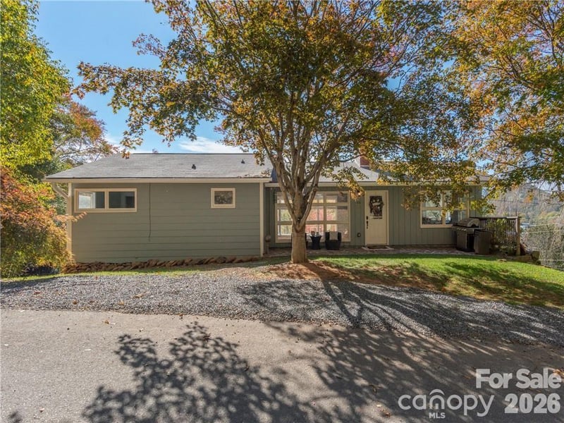 26 Grimball Drive, Waynesville, NC - 3 beds, 2.5 baths, 2,128 sqft - $439,000