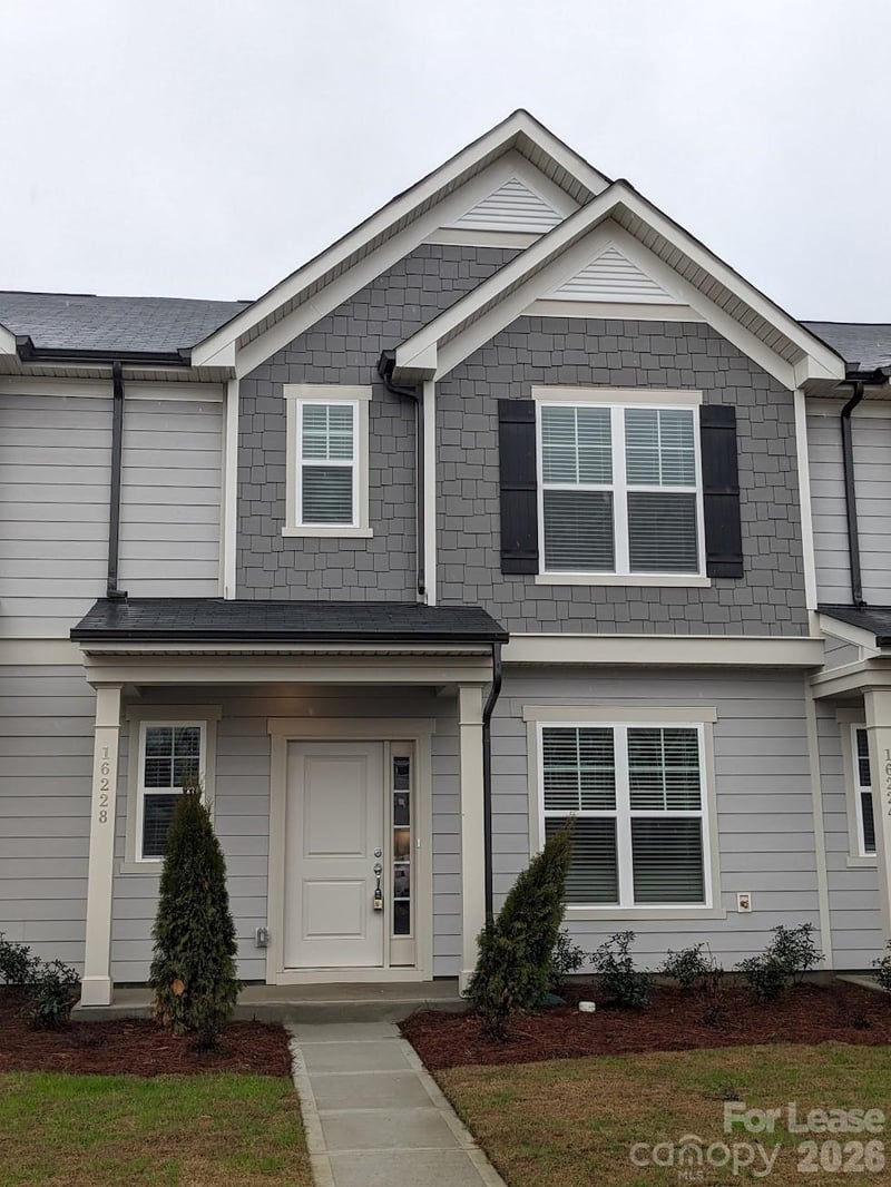 16228 Leading Street, Charlotte, NC - 3 beds, 2.5 baths, 1,485 sqft - $2,050