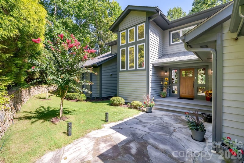 107 Spruce Lane, Zirconia, NC - 3 beds, 2.5 baths, 3,519 sqft - $875,000