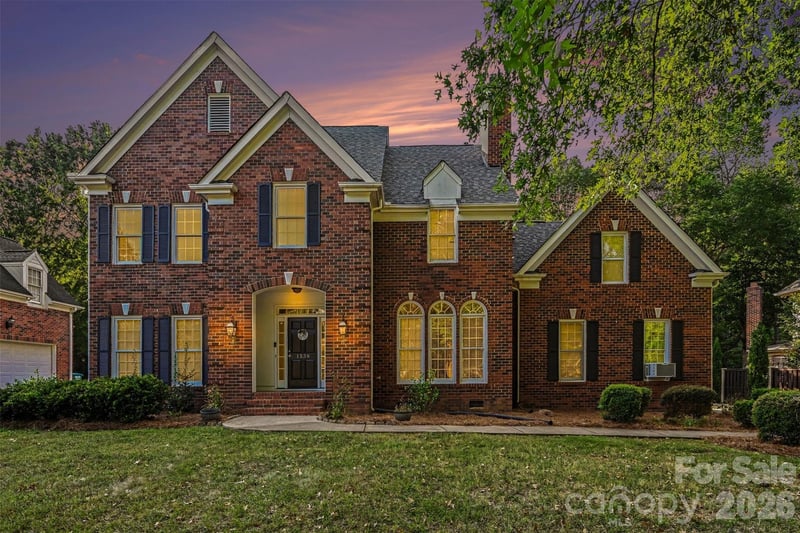1538 Wickerby Court, Matthews, NC - 4 beds, 2.5 baths, 3,039 sqft - $610,000