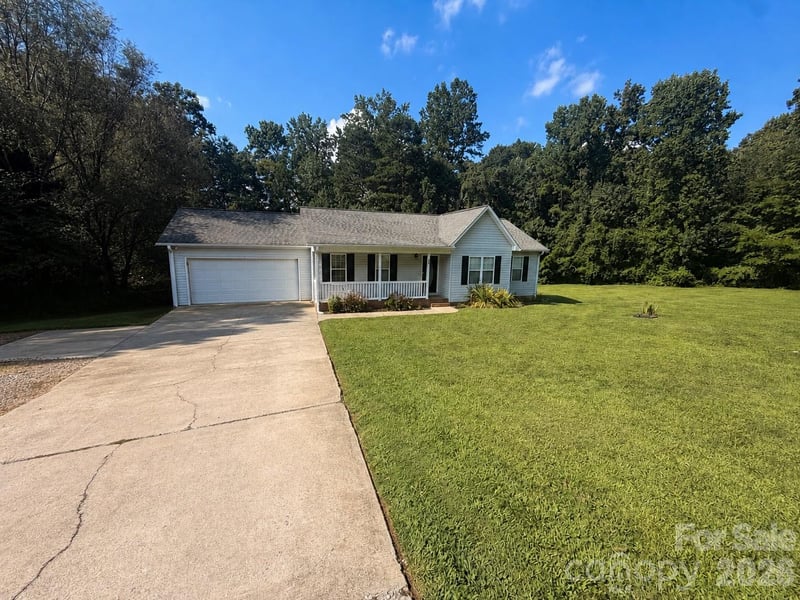 170 State Park Road, Troutman, NC - 3 beds, 2 baths, 1,284 sqft - $350,000